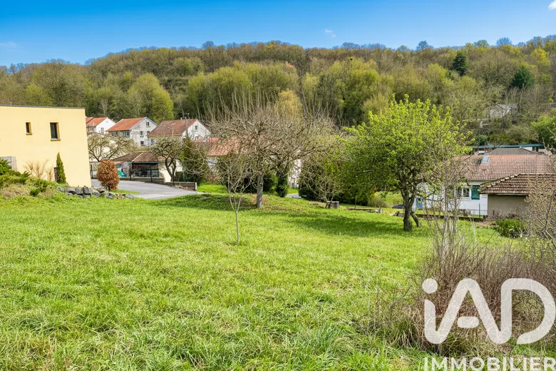 Terrain à bâtir à Neuves-Maisons (54230) · 128 000 €