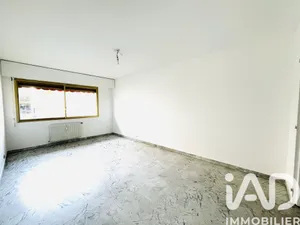 Apartment in Le Cannet (06110)