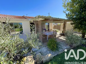 Village house in Gaillan-en-Médoc (33340)