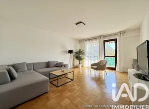 Apartment in Brunoy (91800)