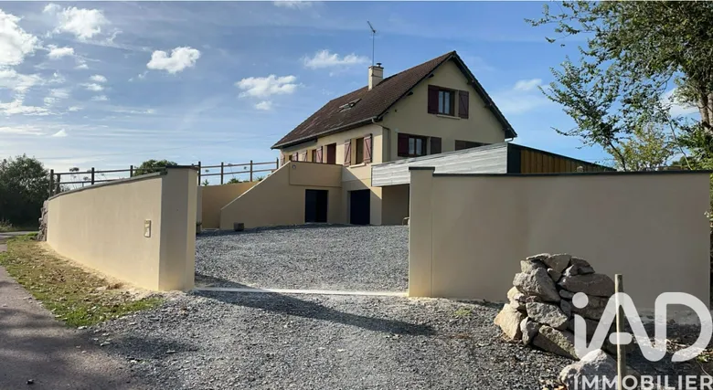 Maison 5 pièces 140 m² · à Canchy · 140 m² · 330 000 €