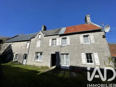 Maison de village à Regnéville-sur-Mer (50590)