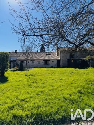 Maison de campagne à Expiremont (17130)