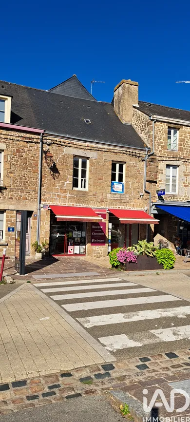 Immeuble à Lassay-les-Châteaux (53110)