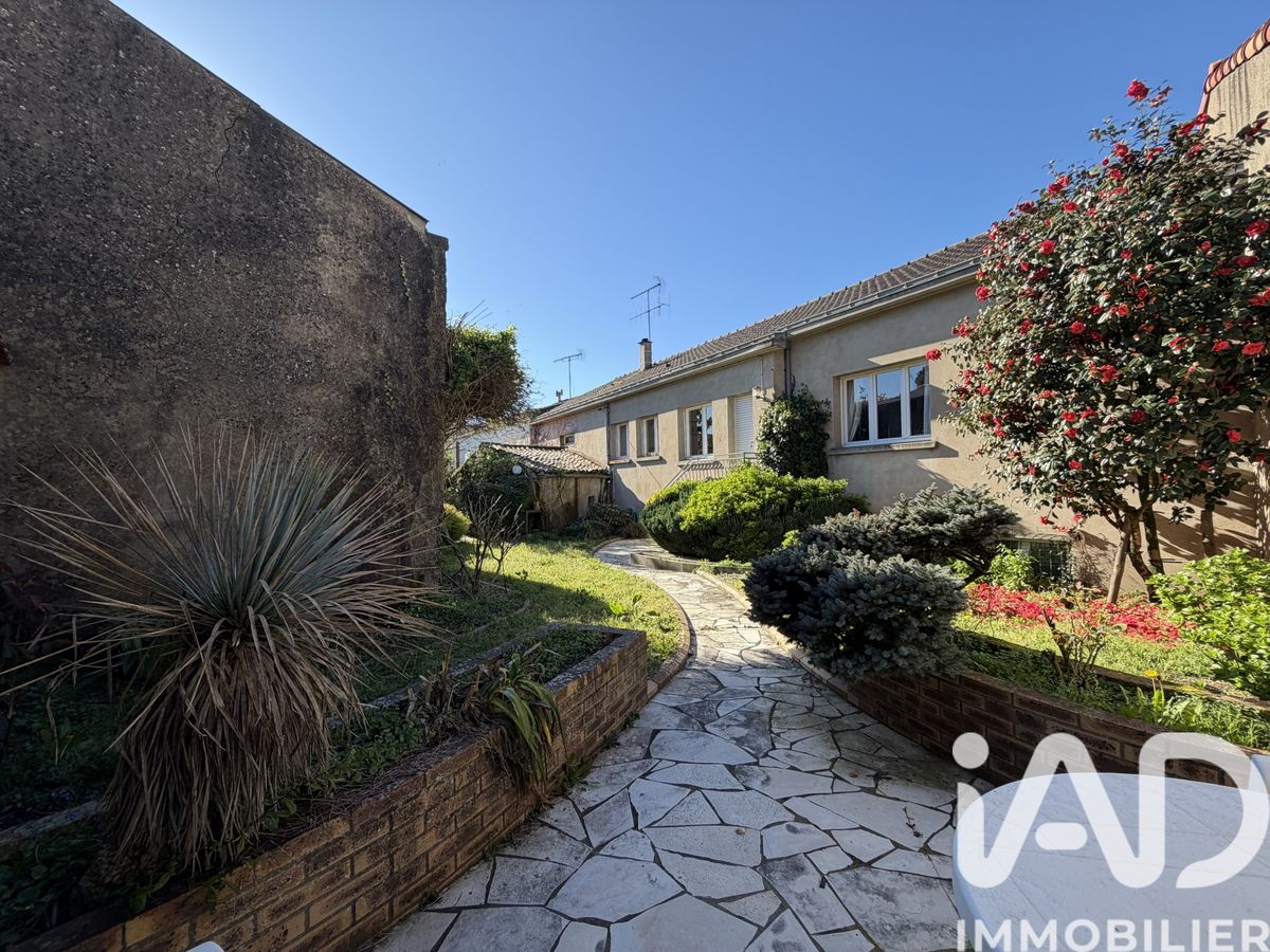 maison à La Châtaigneraie