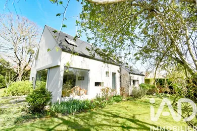 Architectural house in Soisy-sur-Seine (91450)