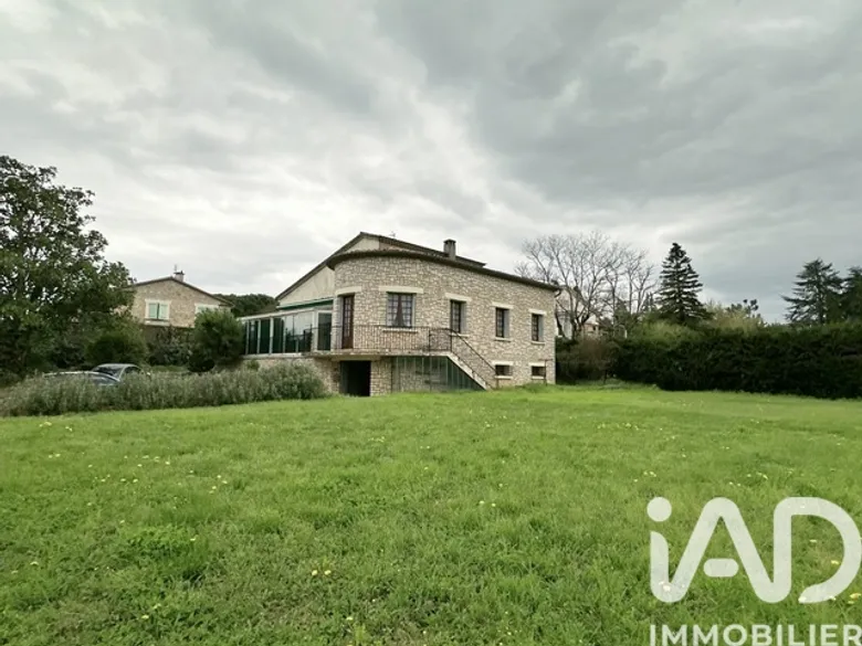 Maison 6 pièces 128 m² · à Vallon-Pont-d'Arc · 128 m² · 346 500 €