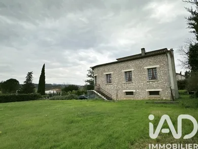 Maison traditionnelle à Vallon-Pont-d'Arc (07150)