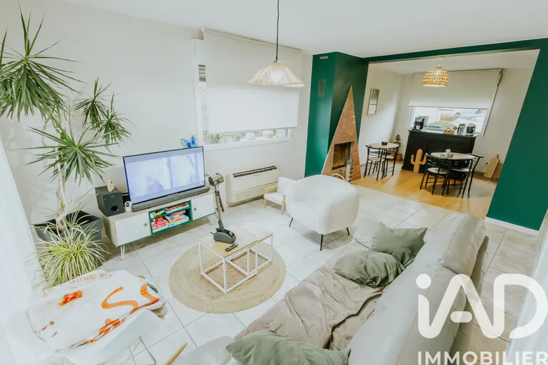 Maison 6 pièces 136 m² · à Sainghin-en-Weppes · 136 m² · 415 000 €