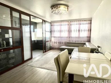 Apartment in Paris (75013)