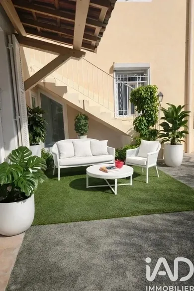 Apartment in Toulon (83200)
