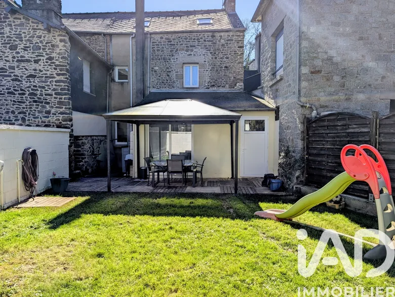 Maison 4 pièces 85 m² · à Fougères · 85,2 m² · 232 000 €