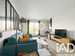 Apartment in Guermantes (77600)