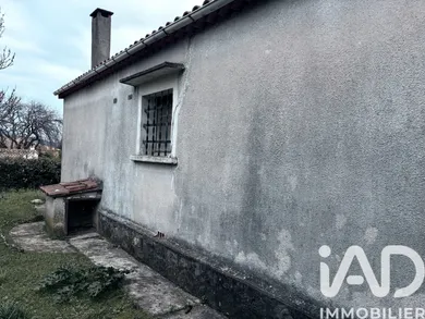 House in Orsan (30200)