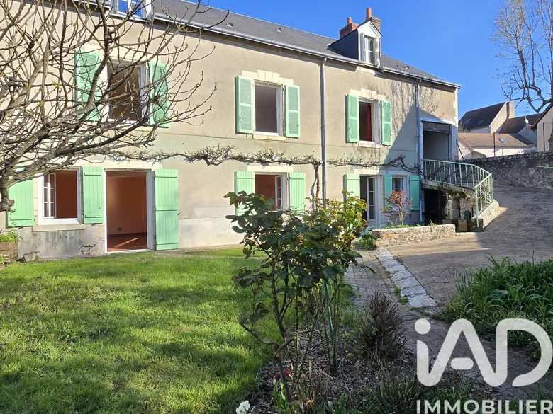 Maison 5 pièces 164 m² · à Vineuil · 164 m² · 330 000 €