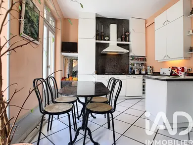 Building in Le Puy-en-Velay (43000)
