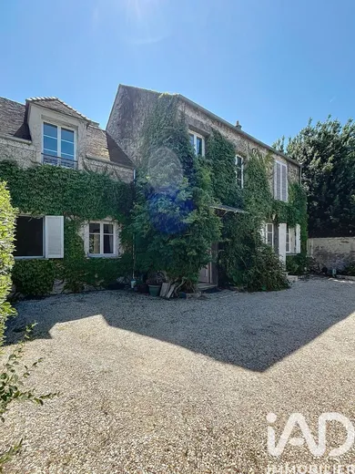 Maison de village à Pringy (77310)