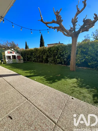 Apartment in Marignane (13700)