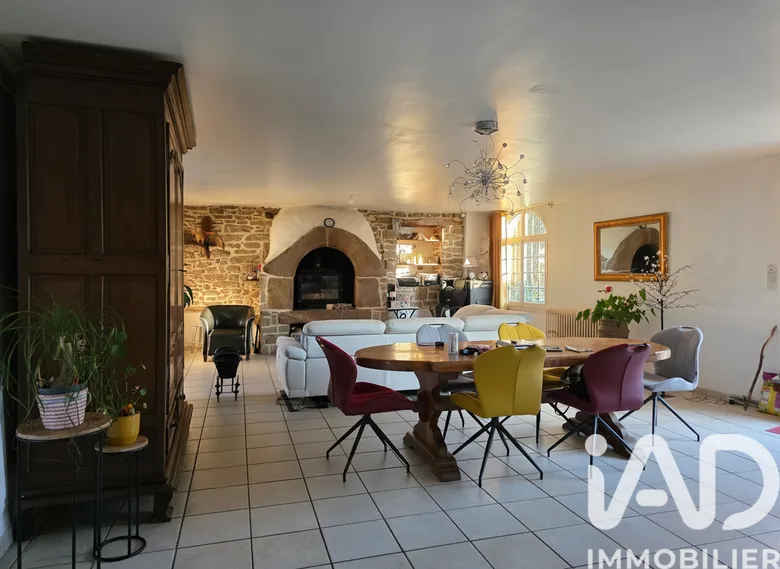 Maison 5 pièces 130 m² · à Saint-Glen · 130 m² · 241 500 €
