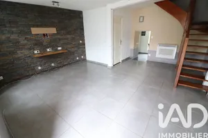 Townhouse in Pamfou (77830)