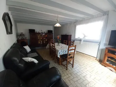 Townhouse in Saâcy-sur-Marne (77730)