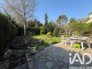 Traditional house in Grigny (91350)