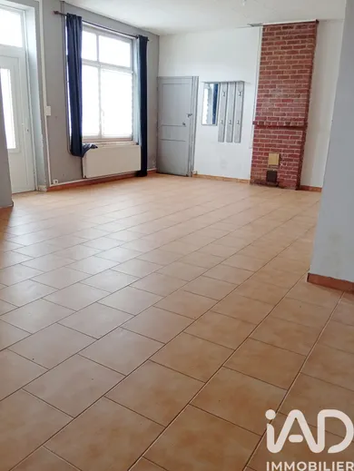 Maison à Vieux-Reng (59600)