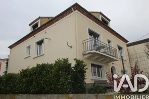 Townhouse in Bergerac (24100)