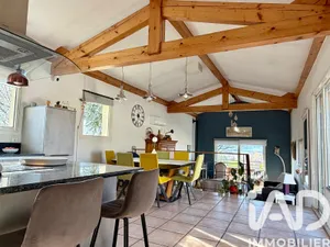 Maison d'architecte à Charols (26450)