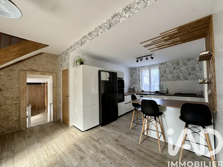 Maison 5 pièces 190 m² · à Landes-le-Gaulois · 190 m² · 235 000 €