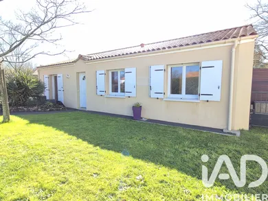 Townhouse in Bellevigny (85170)