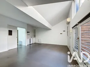 Apartment in Bordeaux (33000)