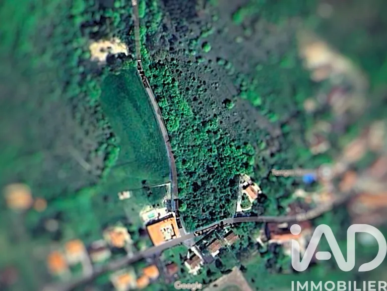 Terrain à Mornac (16600) · 65 000 €