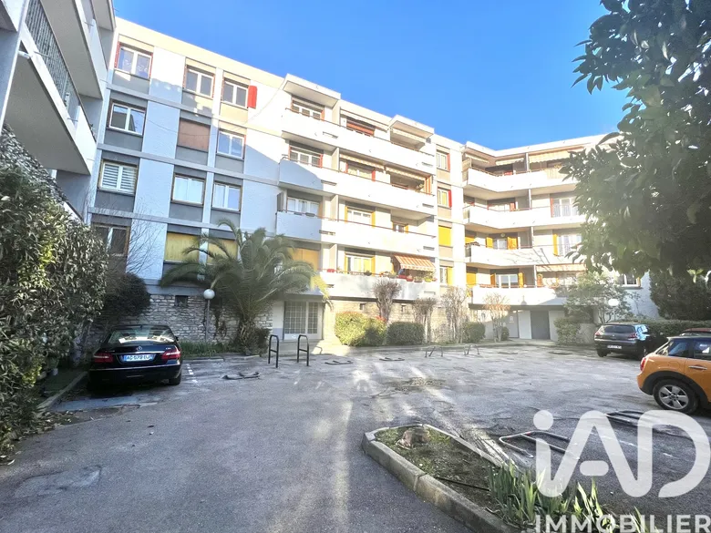 Appartement 3 pièces 54 m² · à Nîmes · 54 m² · 88 000 €