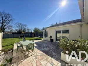 House in Combs-la-Ville (77380)