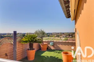 Apartment in Beaucaire (30300)