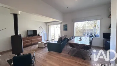 Townhouse in Laroin (64110)