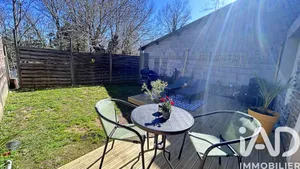 Townhouse in Laroin (64110)