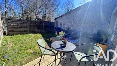 Townhouse in Laroin (64110)