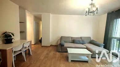 Apartment in Yerres (91330)