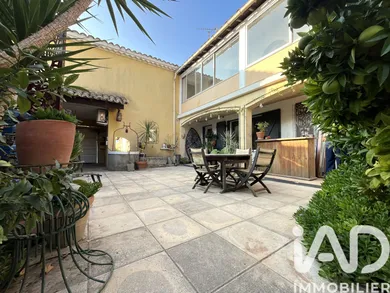 Village house in Garons (30128)