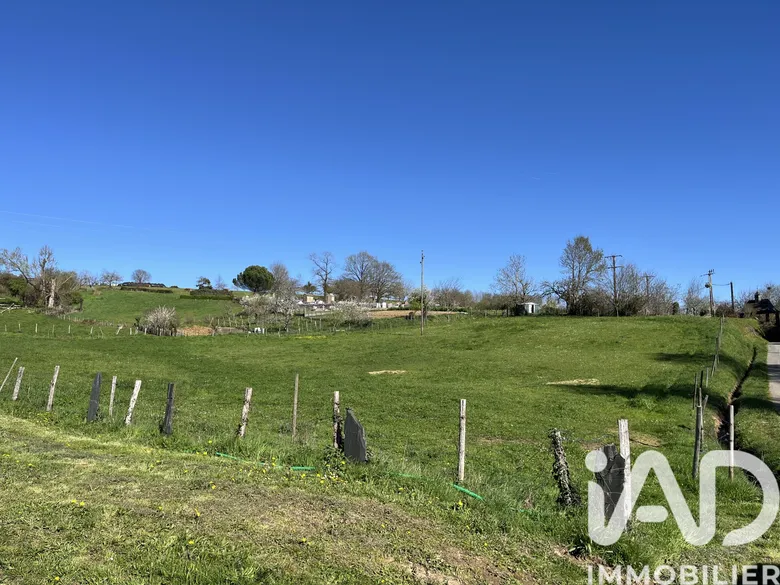 Terrain à bâtir à Allassac (19240) · 39 500 €