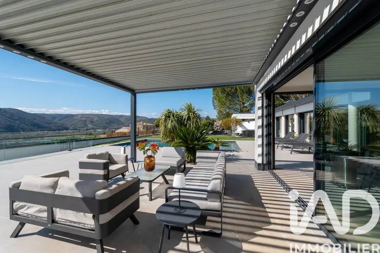 Maison 8 pièces 256 m² · à Tain-l'Hermitage · 256 m² · 1 650 000 €