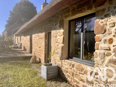 Longere in Locoal-Mendon (56550)