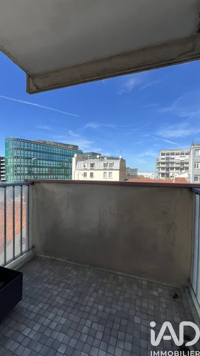 Apartment in Pantin (93500)