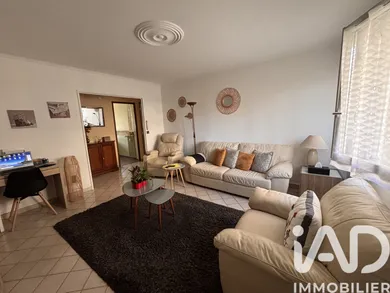 Apartment in Saint-Fargeau-Ponthierry (77310)