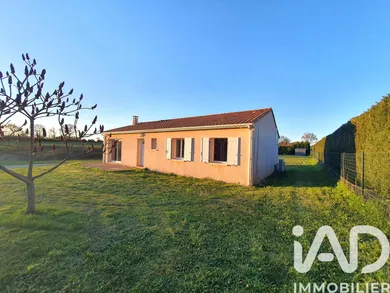 Detached house in Lussac (16450)