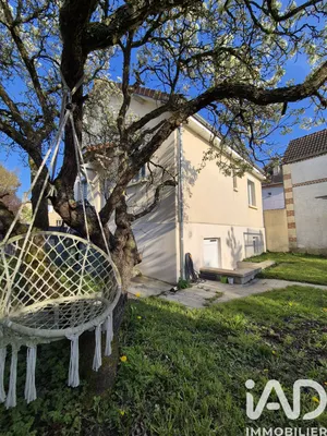 House in Troyes (10000)