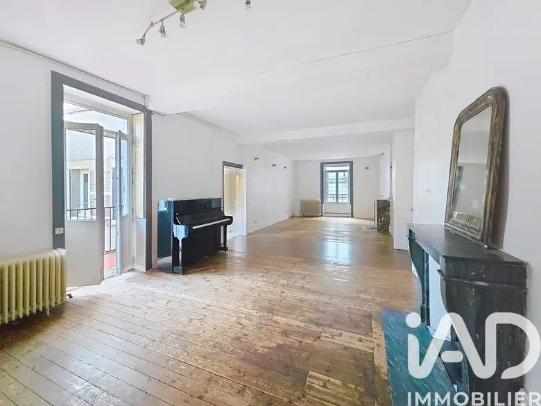 Appartement 9 pièces 244 m² · à Gien · 244 m² · 199 000 €