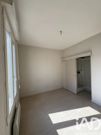 Appartement à Bordeaux (33300)